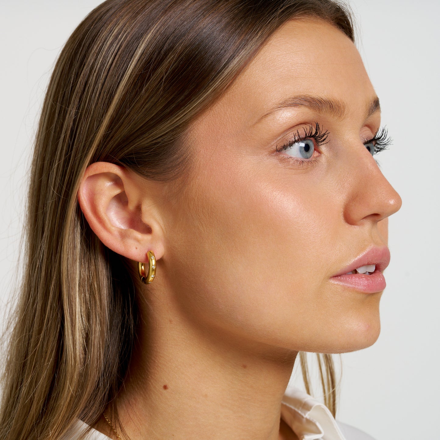 ANNEBRAUNER Golden Sun Creoler 20 mm Øreringe Guldbelagt