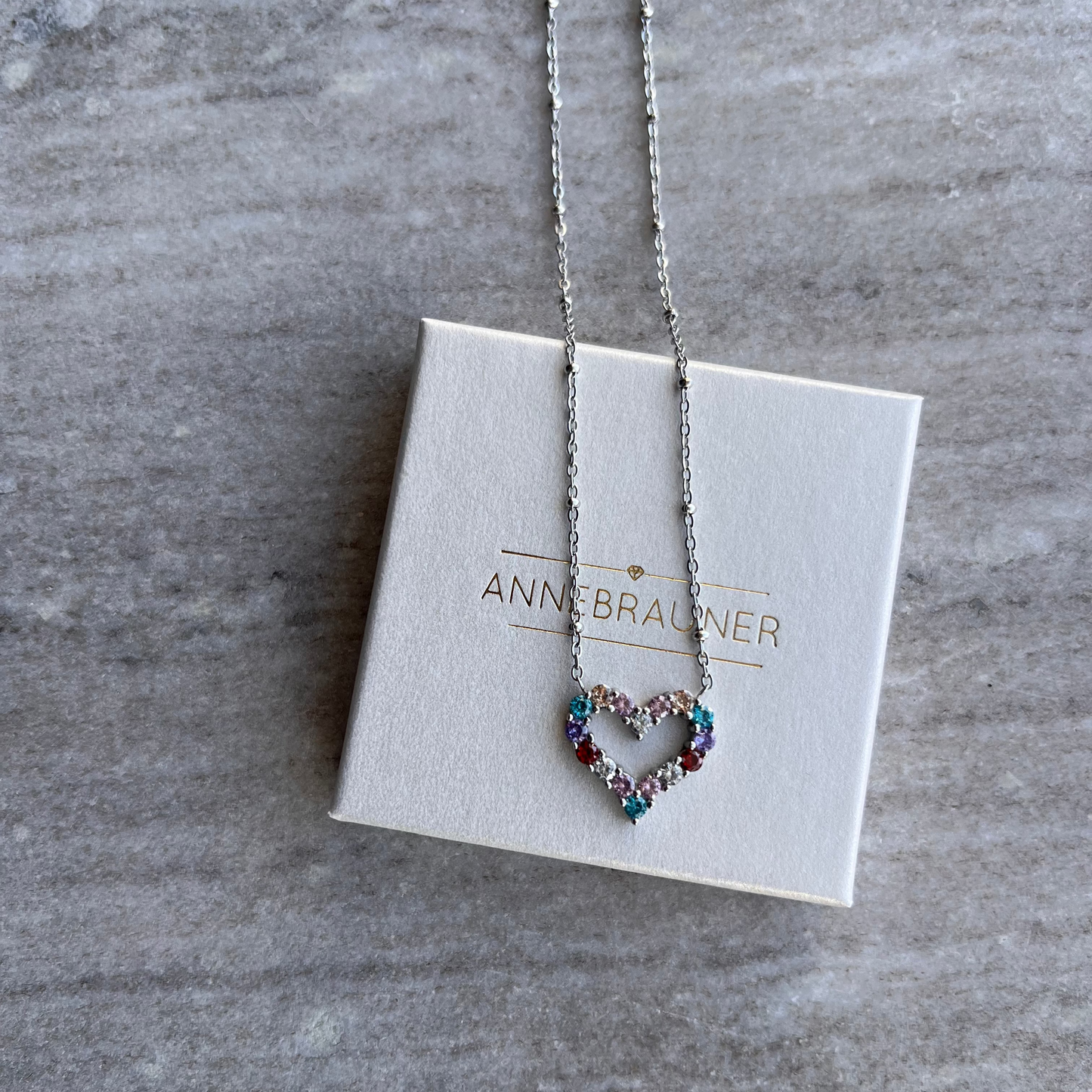 ANNEBRAUNER Big Multicolor Heart Halskæde