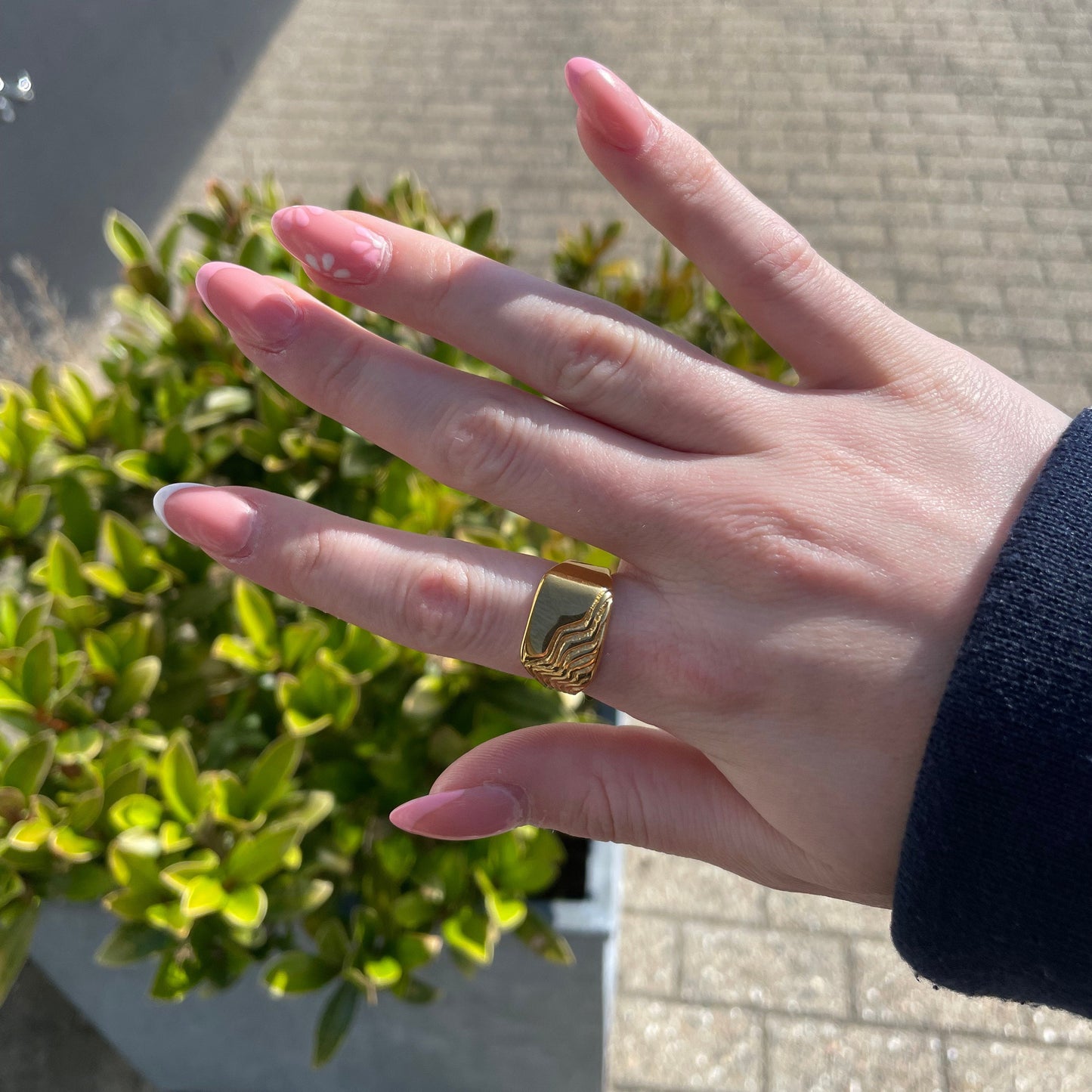 ANNEBRAUNER Ripple Ring