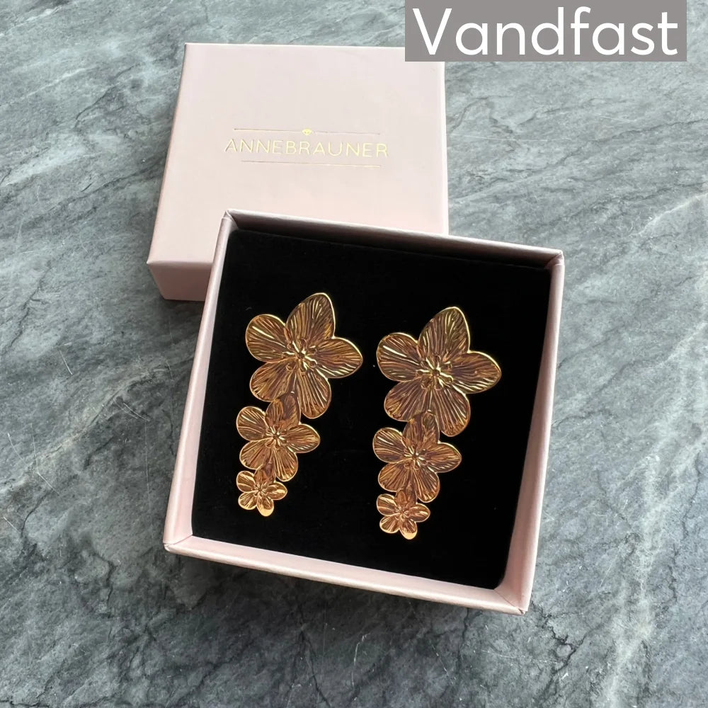 ANNEBRAUNER Big Flower Earrings