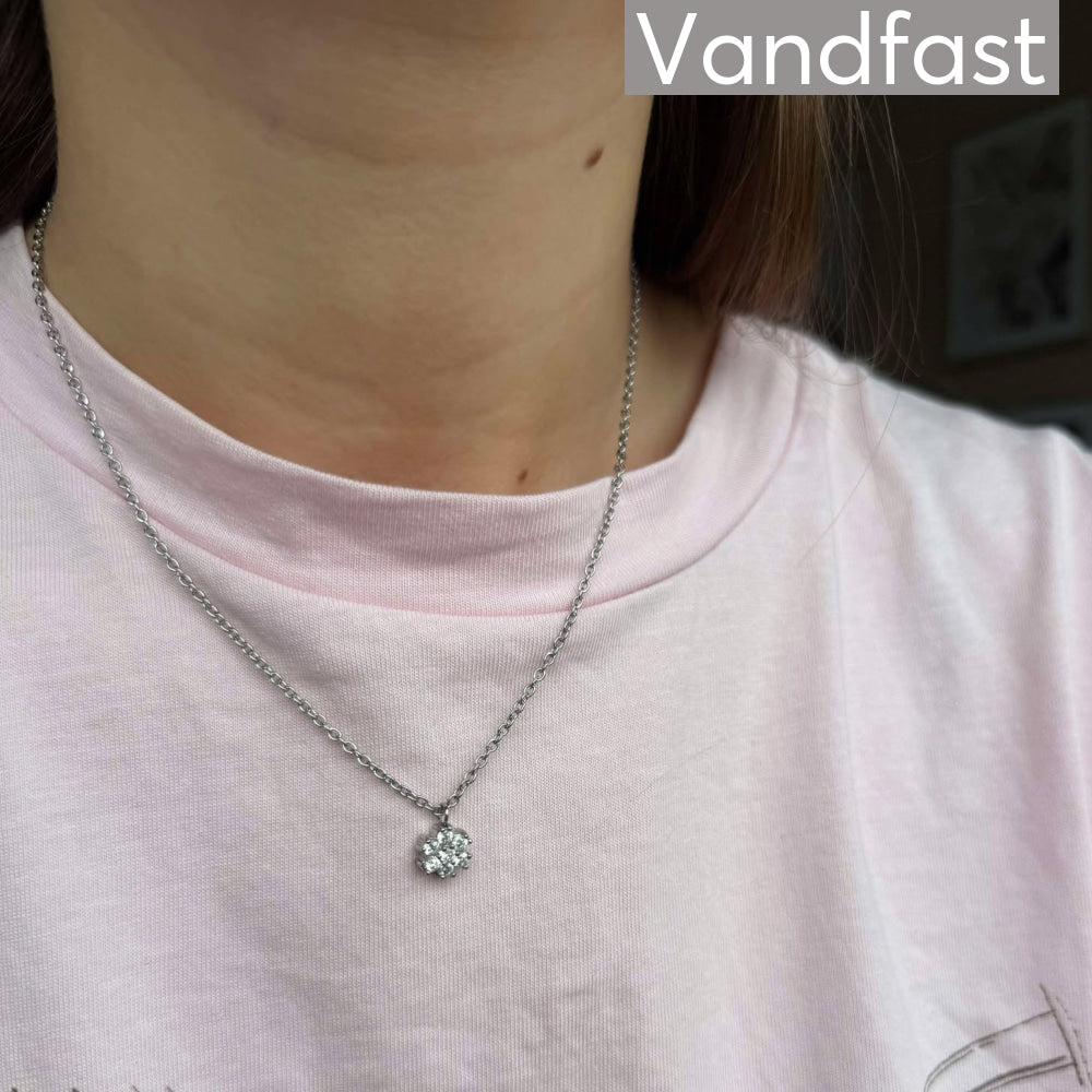 ANNEBRAUNER Flower Necklace