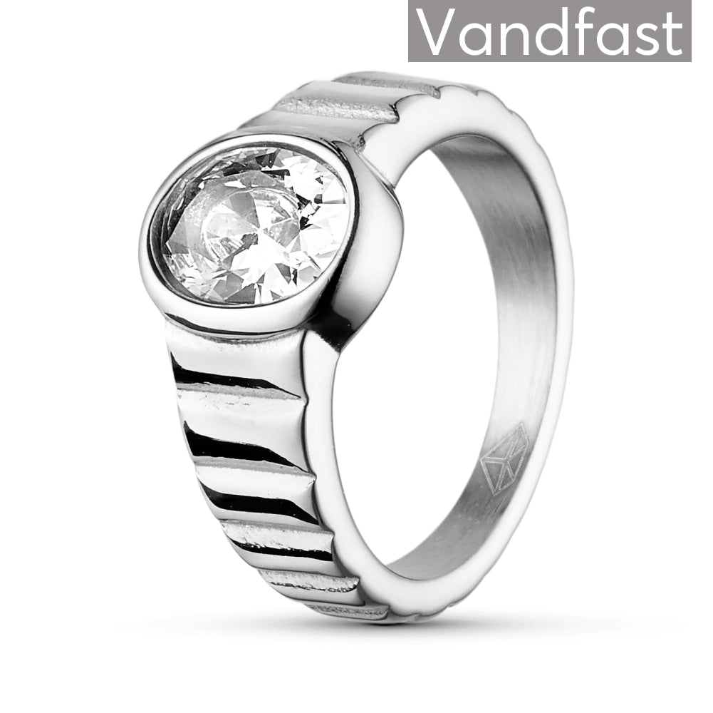 ANNEBRAUNER Imperial Ring Clear
