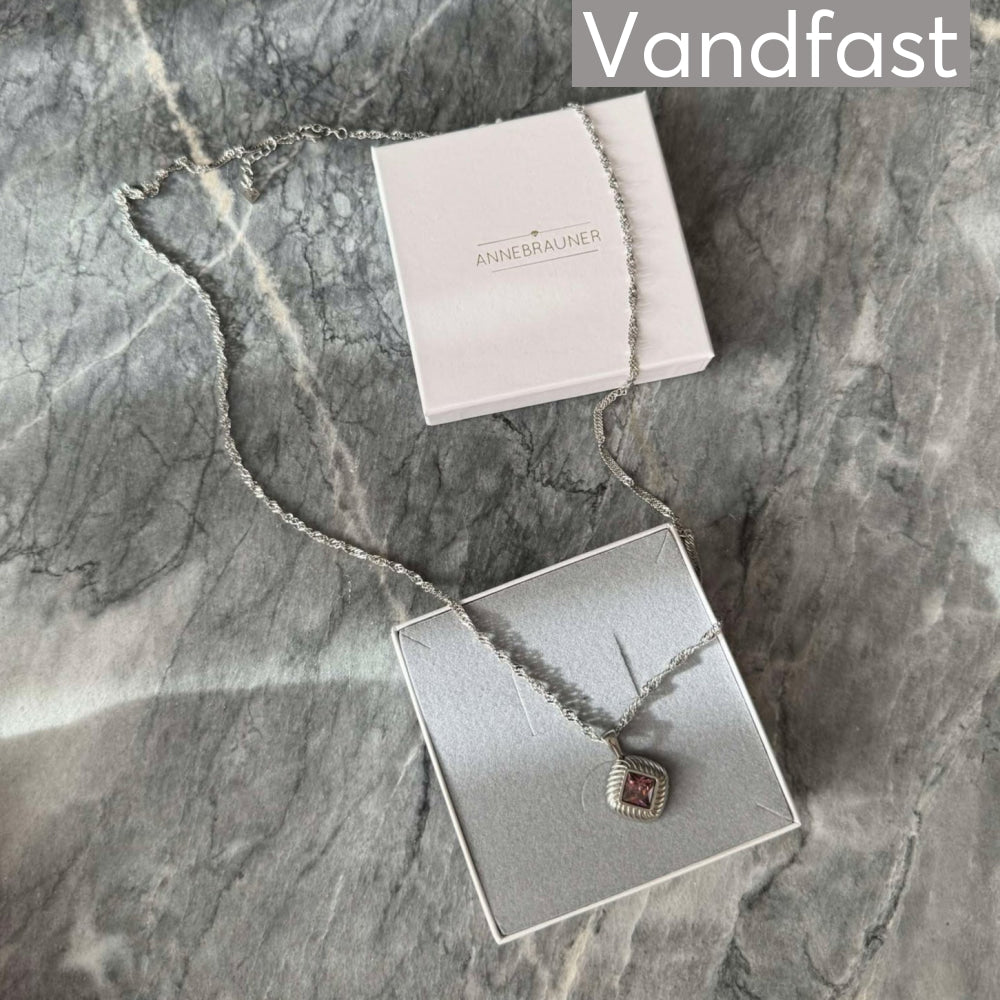 ANNEBRAUNER Milano Necklace Rhodolite
