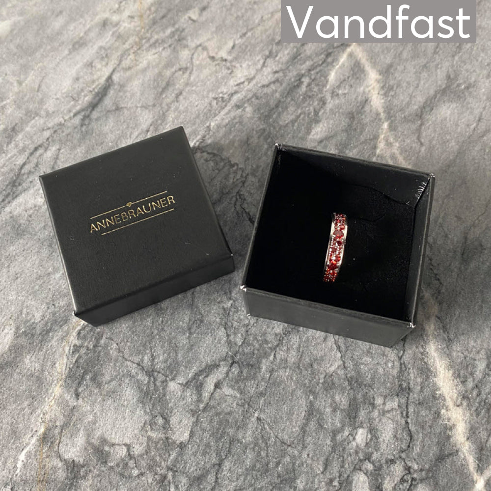 Annebrauner Sparkling Ring