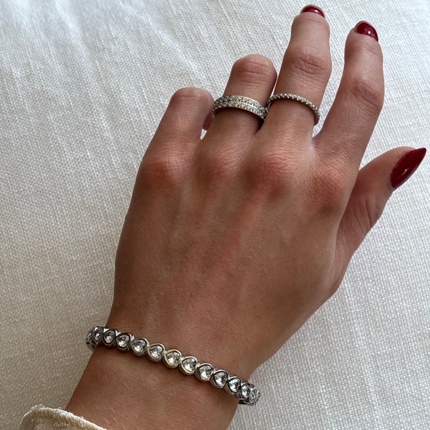 ANNEBRAUNER Heart Bangle Armbånd