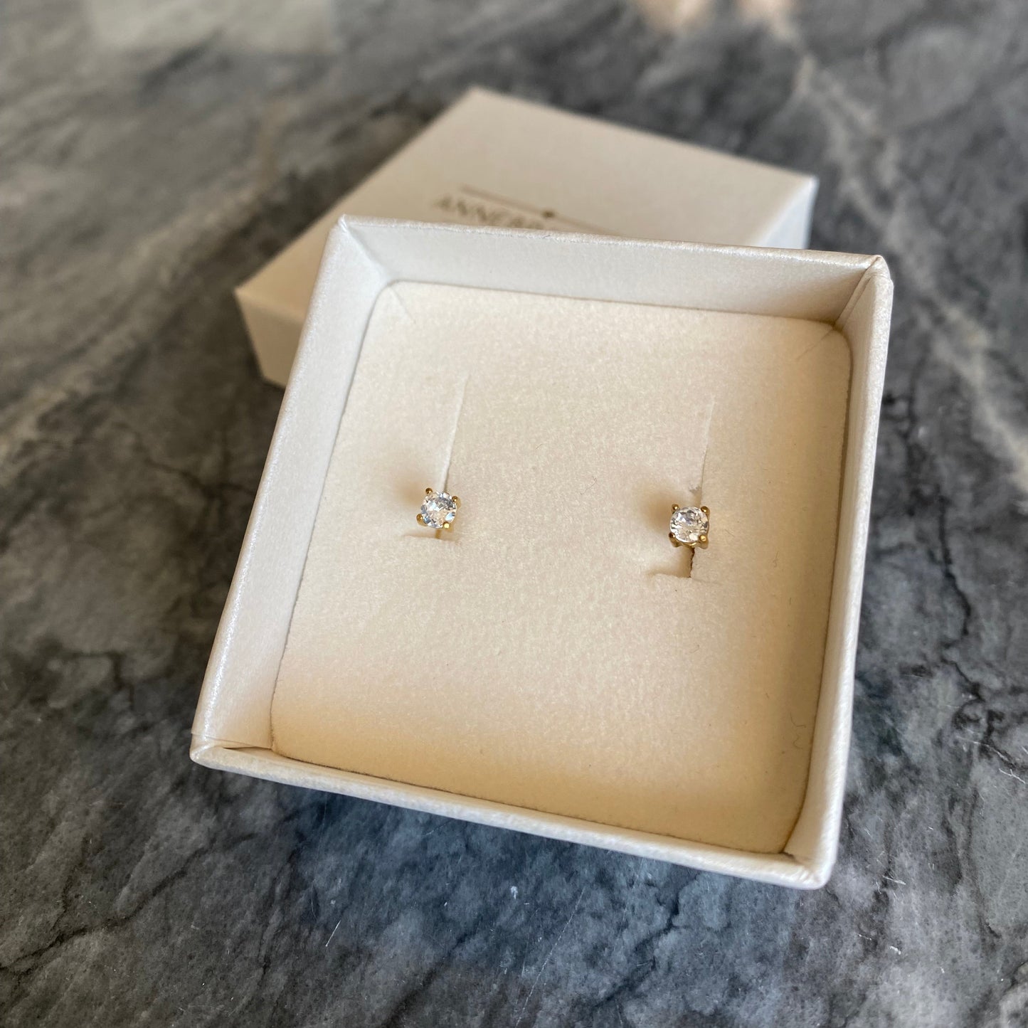 ANNEBRAUNER Princess 3 mm Clear Øreringe 18K Guldbelagt