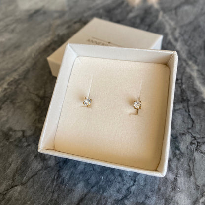 ANNEBRAUNER Princess 3 mm Clear Øreringe 18K Guldbelagt