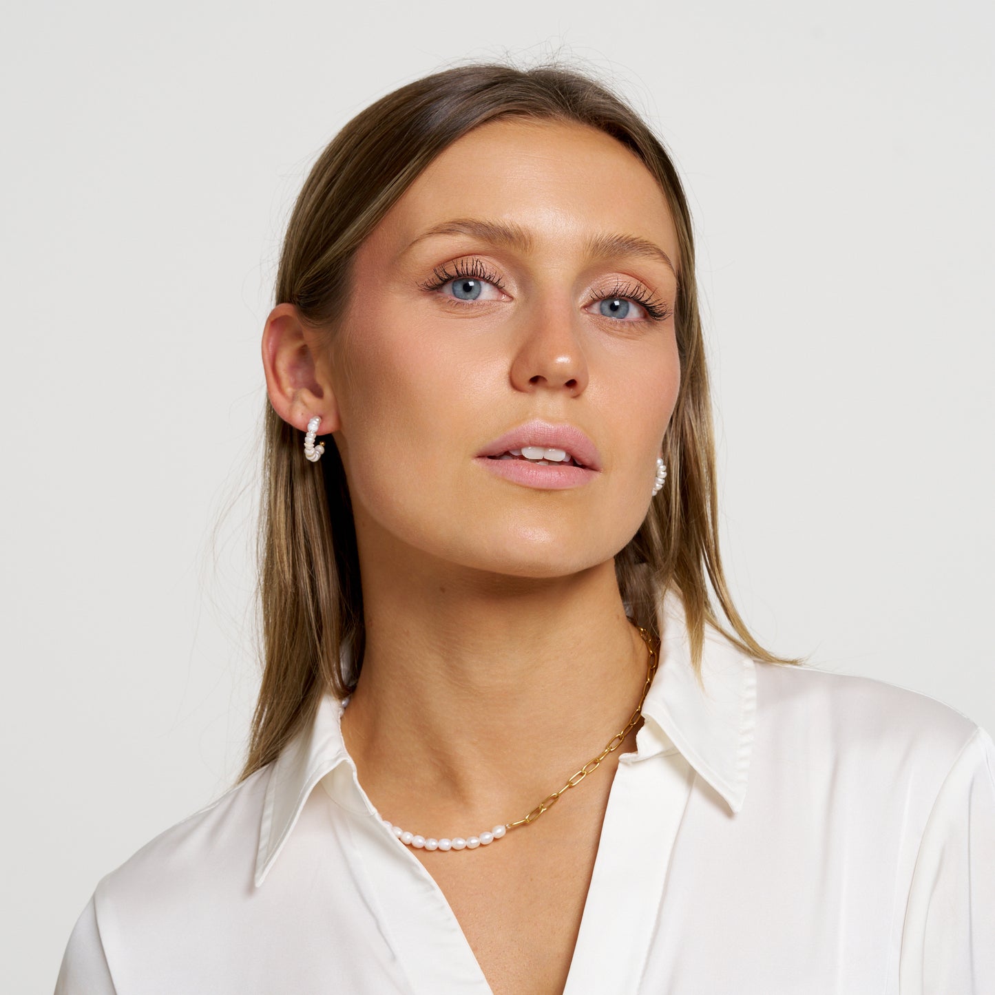 ANNEBRAUNER Freshwater Pearl Hoops Øreringe 18K Guldbelagt