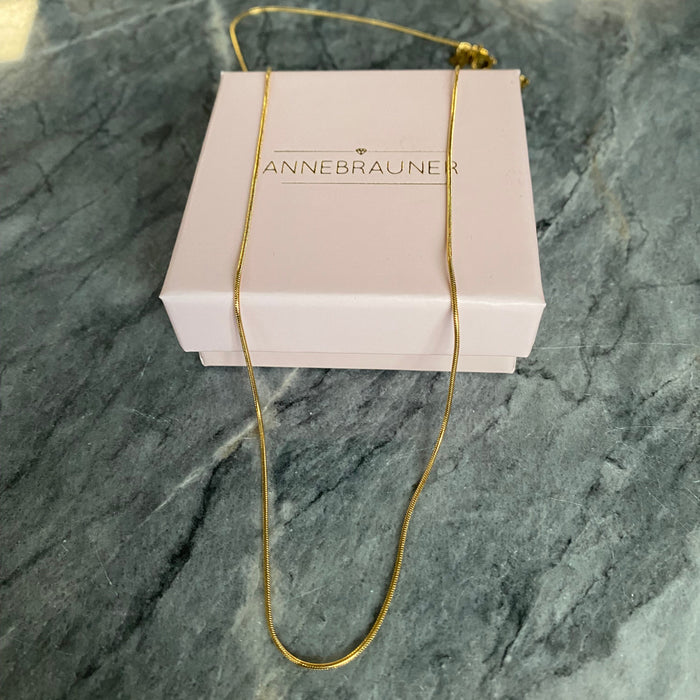 ANNEBRAUNER Round Thin Snake Chain Halskæde 18K Guldbelagt