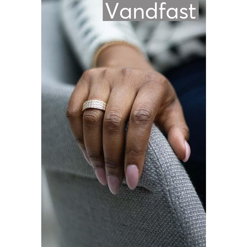 Annebrauner Alliance Ring