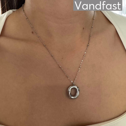 Annebrauner Balloon Letter Necklace O