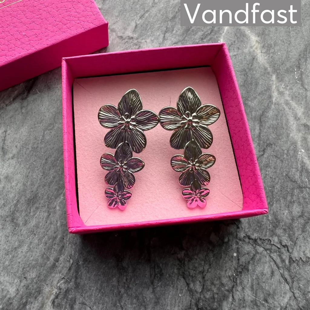 ANNEBRAUNER Big Flower Earrings