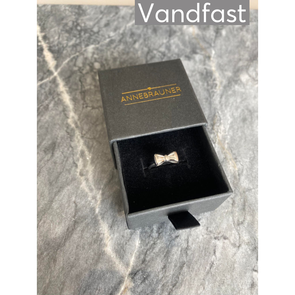 Annebrauner Bow Ring
