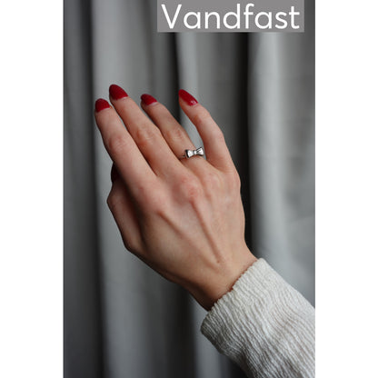 ANNEBRAUNER Bow Ring