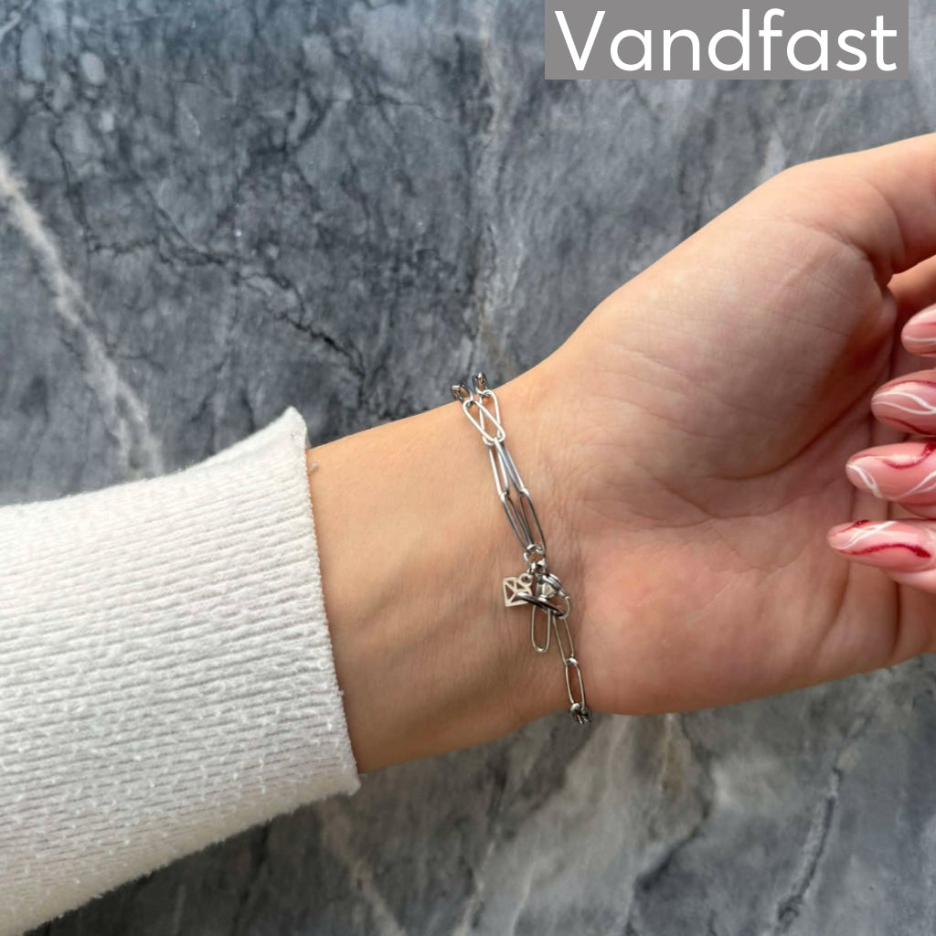 Annebrauner Carrier Bracelet