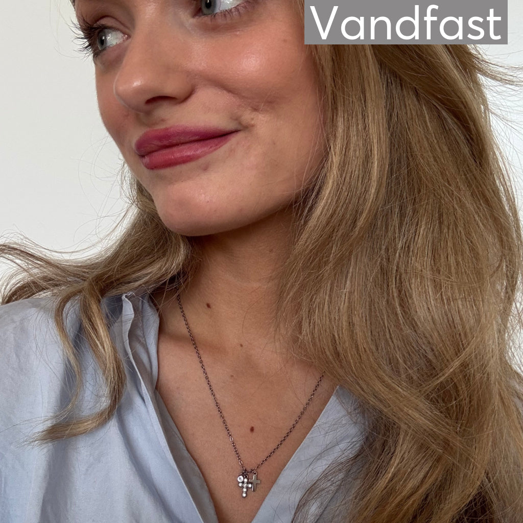 ANNEBRAUNER Elegant Zirconia Cross Halskæde - Halskæde