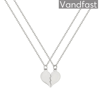 ANNEBRAUNER Et Delt Hjerte Halskæde