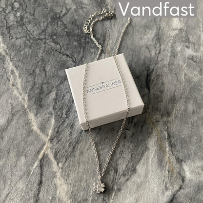 Annebrauner Flower Necklace