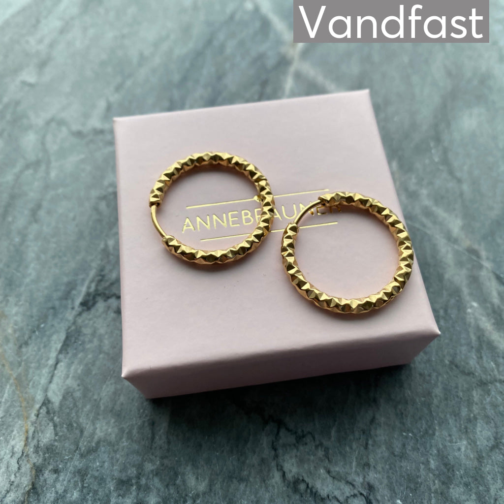 ANNEBRAUNER Hammered Creole 22 mm Øreringe 18K Guldbelagt