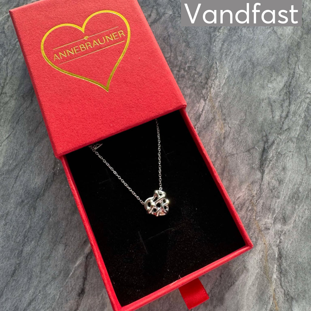 Annebrauner Heart Necklace