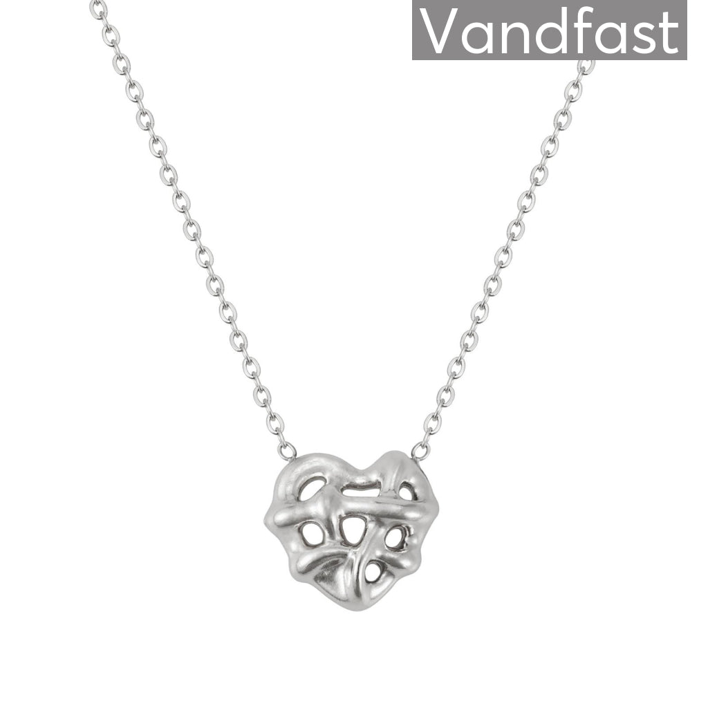 Annebrauner Heart Necklace