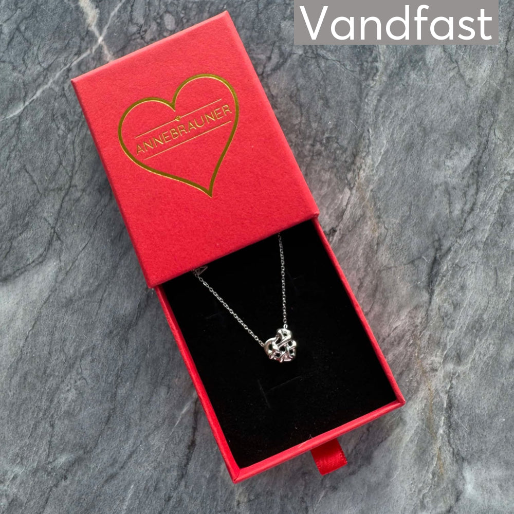 Annebrauner Heart Necklace