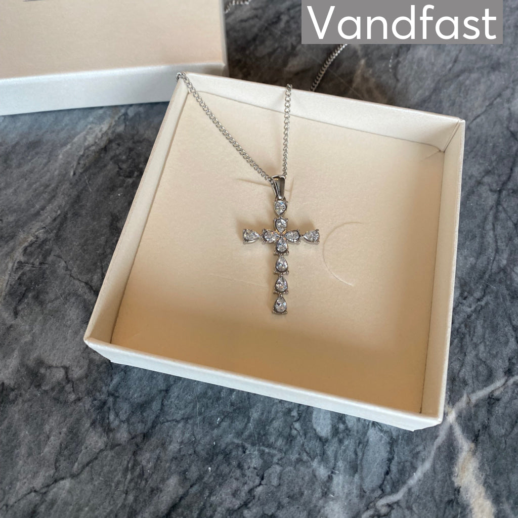 ANNEBRAUNER Lucia Cross Halskæde - Halskæde