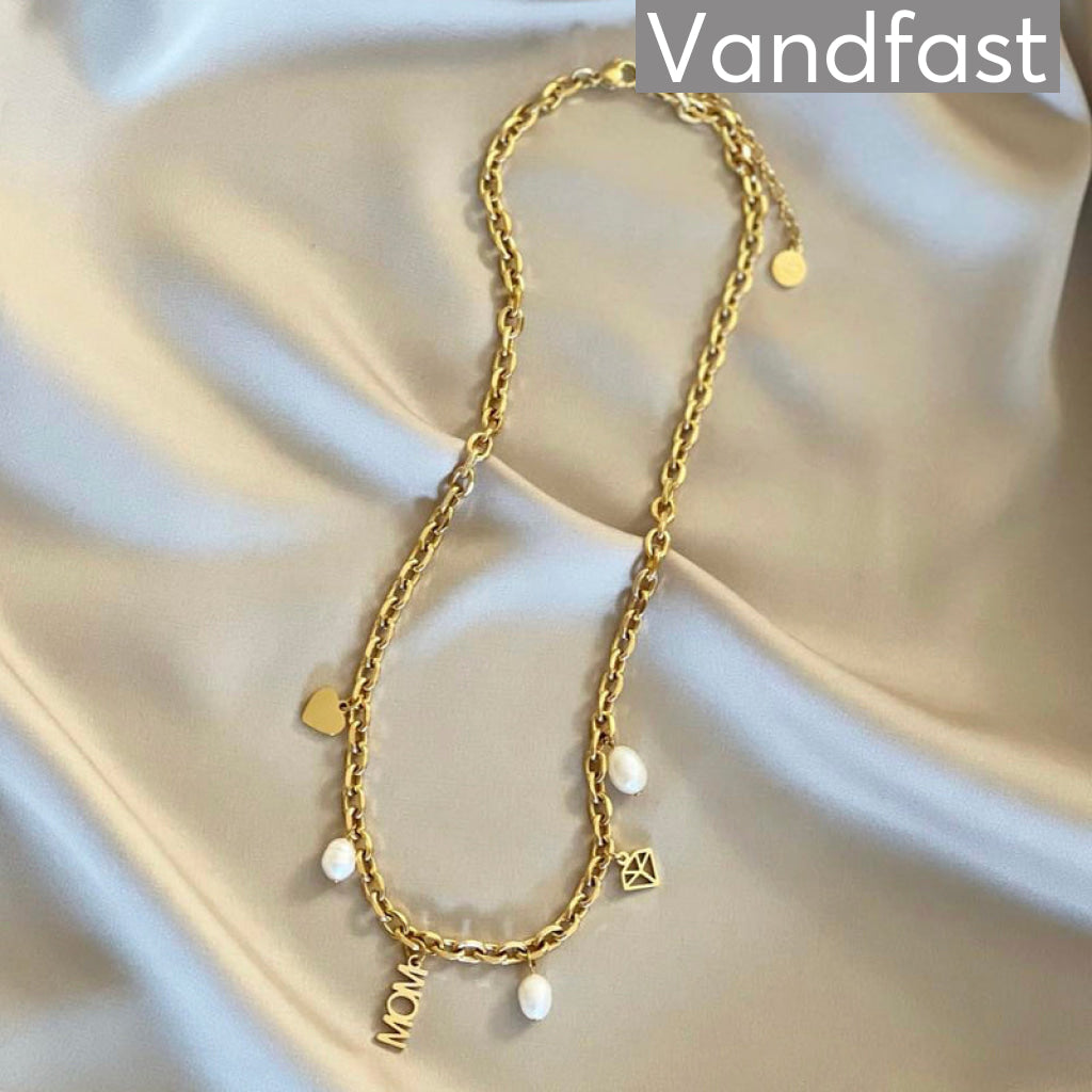 Annebrauner Mom Necklace