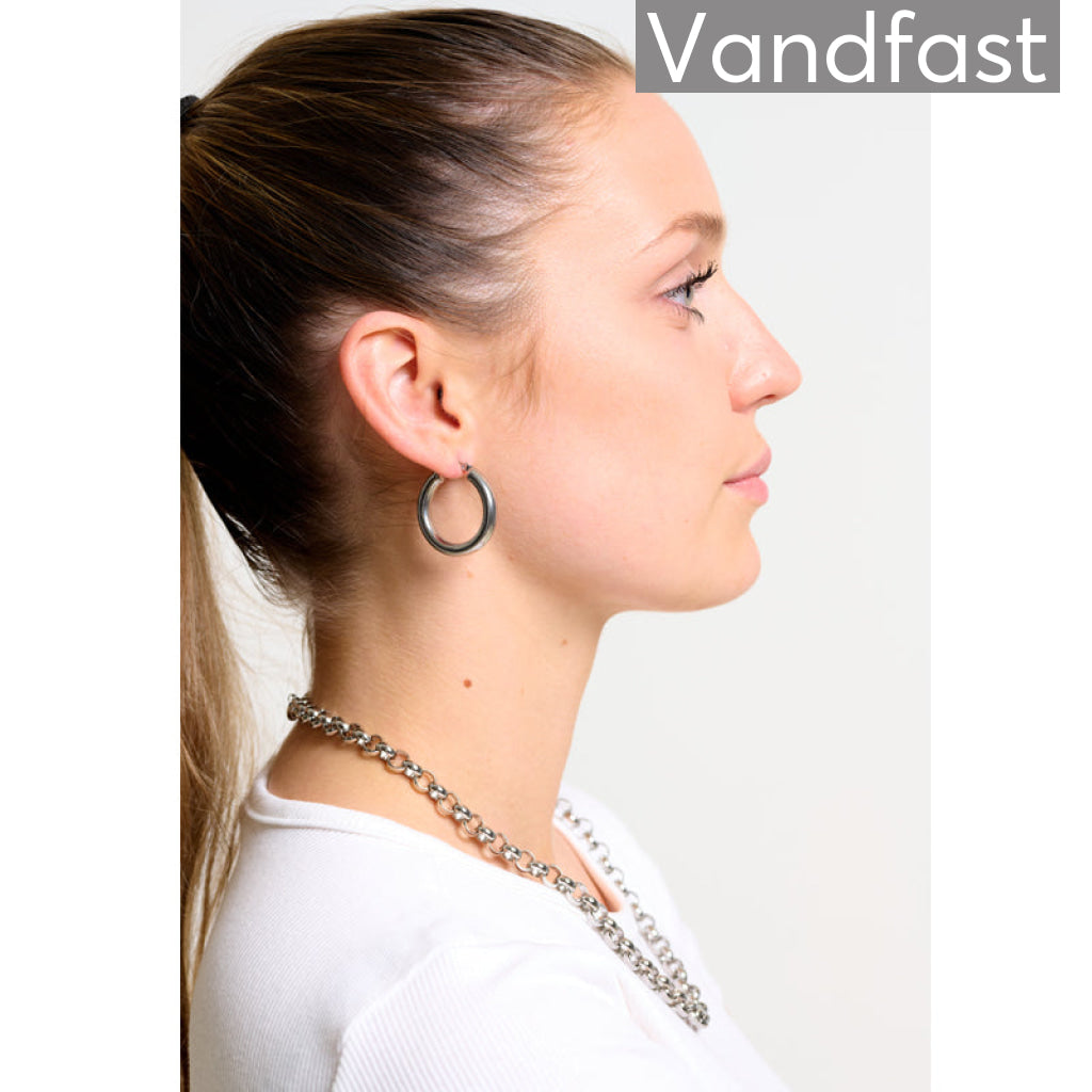 Annebrauner New York Necklace