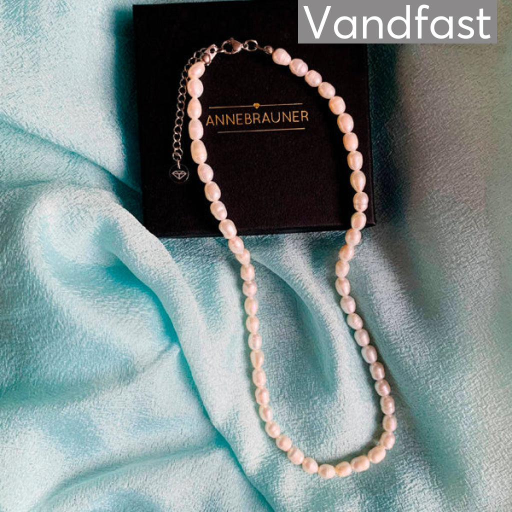 Annebrauner Pearl Necklace