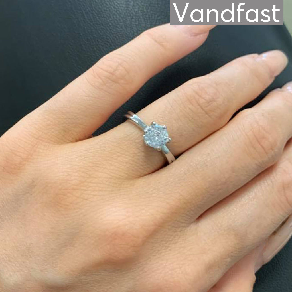 Annebrauner Princess Ring