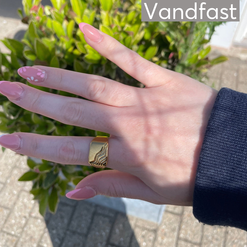 ANNEBRAUNER Ripple Ring