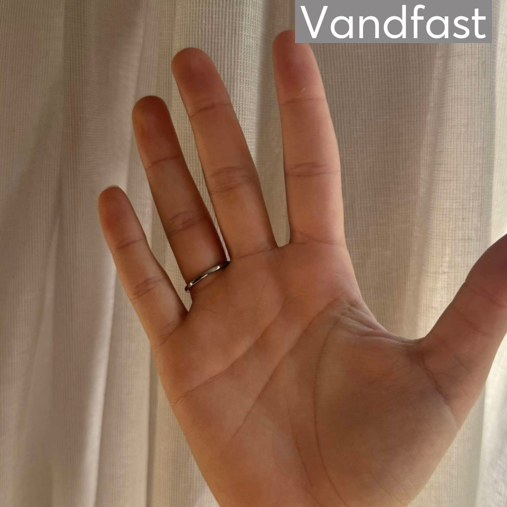 Annebrauner Side Ring White