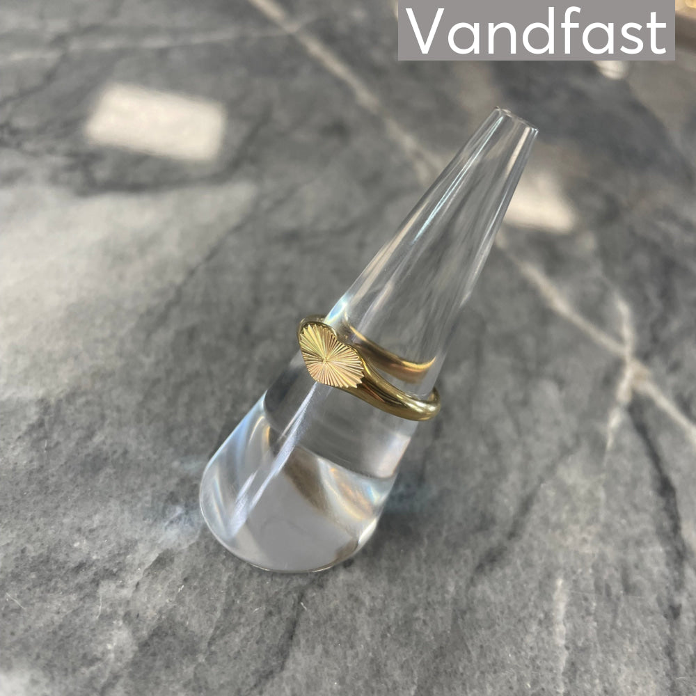 ANNEBRAUNER Sun Burst Heart Ring
