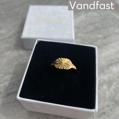 ANNEBRAUNER Sun Burst Ring