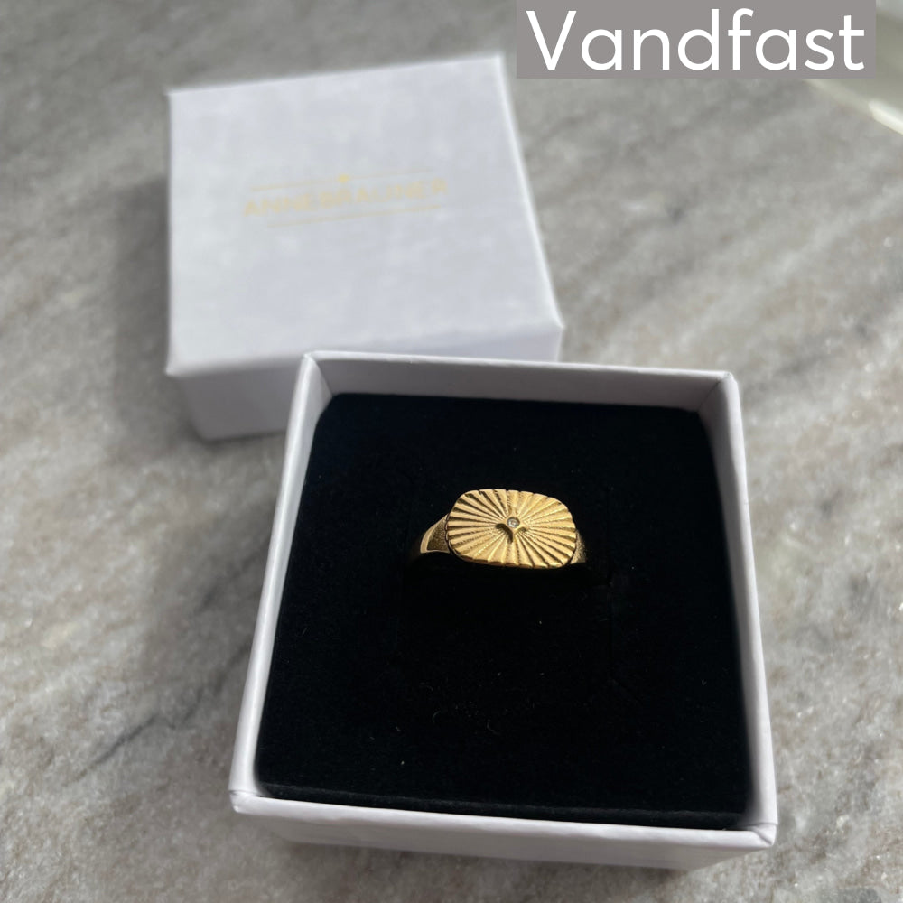 ANNEBRAUNER Sun Burst Zirconia Ring
