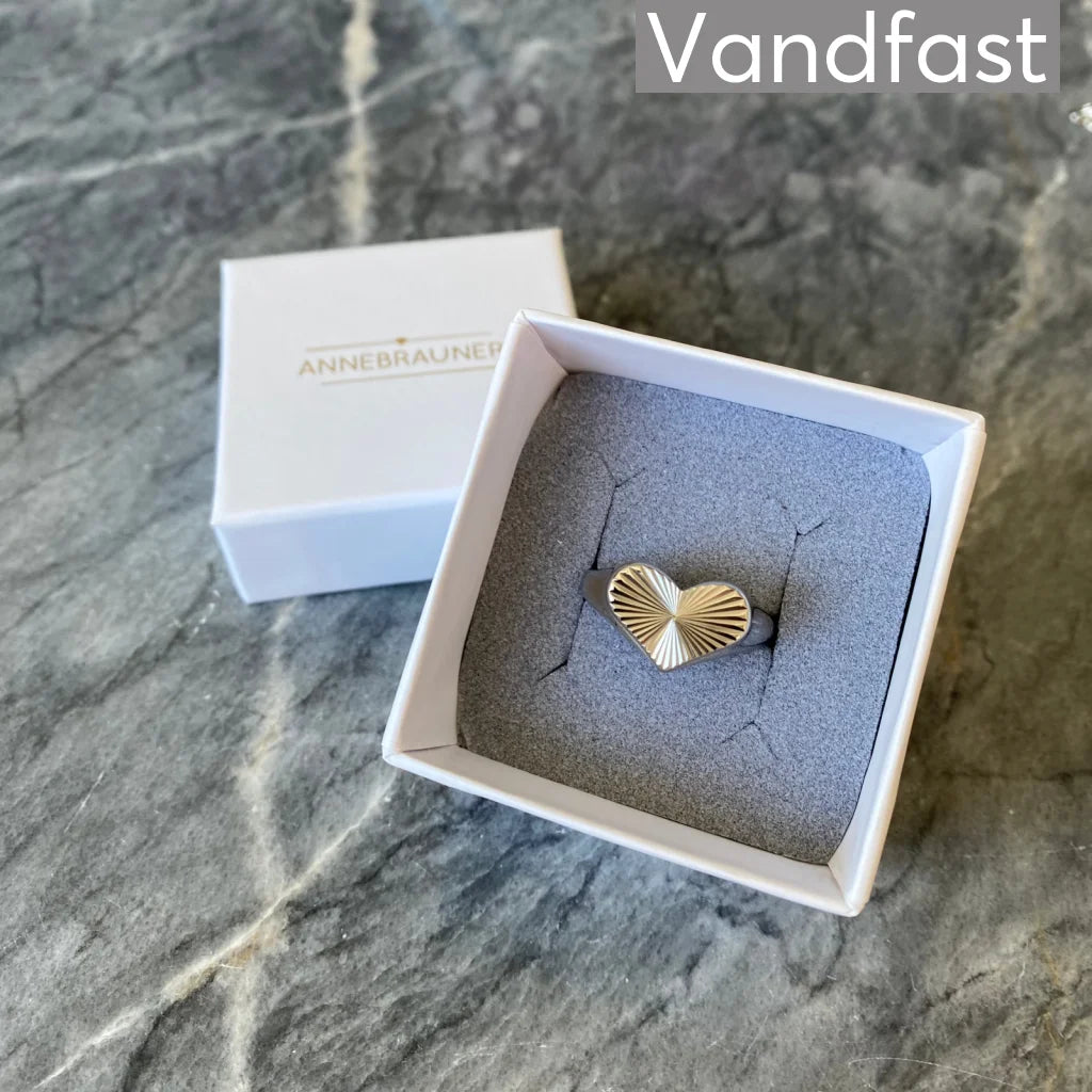 ANNEBRAUNER Sun Heart Ring