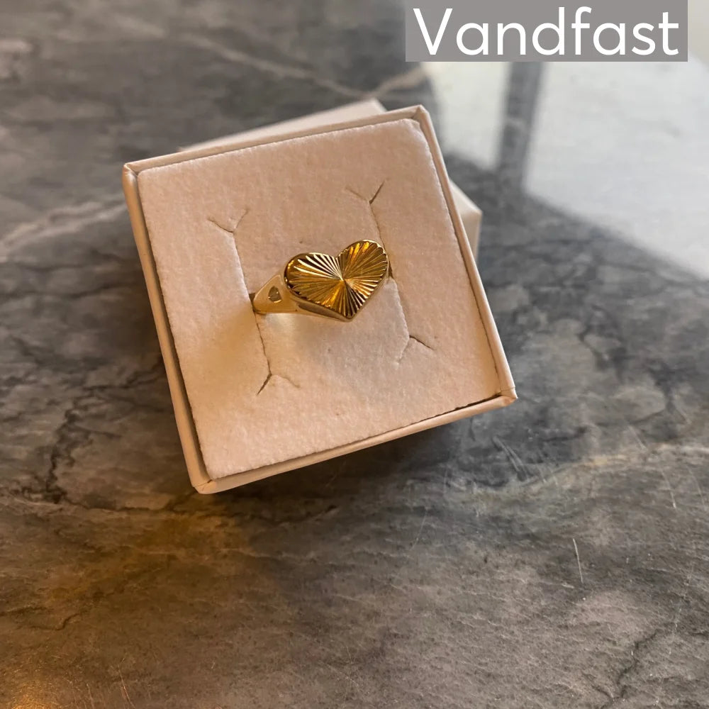 ANNEBRAUNER Sun Heart Ring