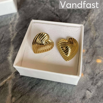 ANNEBRAUNER Vienna Heart Earrings