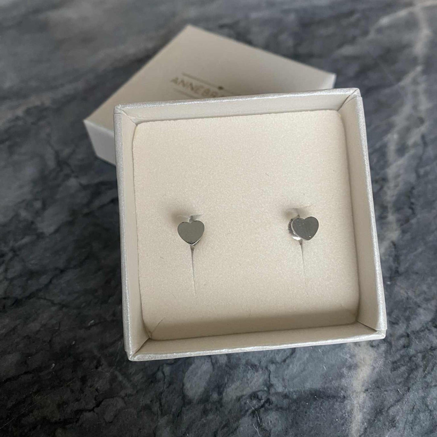 ANNEBRAUNER Heart Studs Øreringe