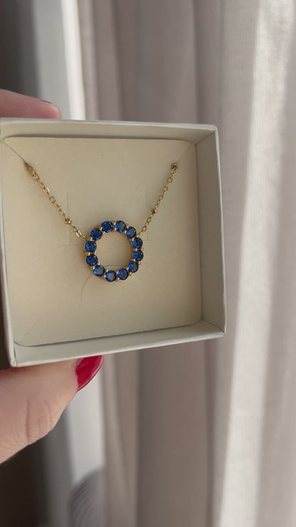 ANNEBRAUNER Big Sapphire Circle Halskæde 18K Guldbelagt