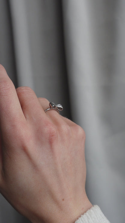 ANNEBRAUNER Bow Ring