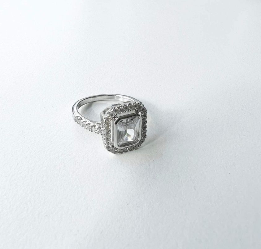 ANNEBRAUNER Square Princess ring